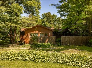 8764 Wilson Mills Rd, Chesterland, OH 44026