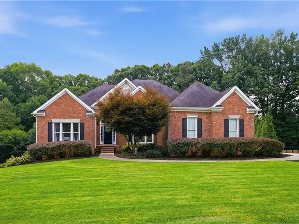 1825 Country Crest Way, Dacula, GA 30019