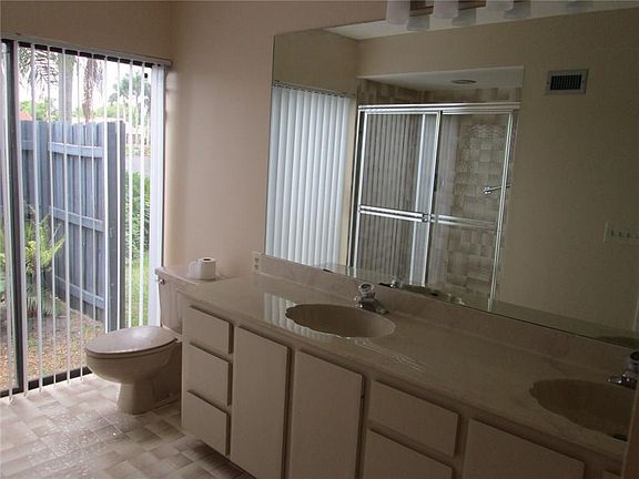 3rd image of 10304 NW 7th St