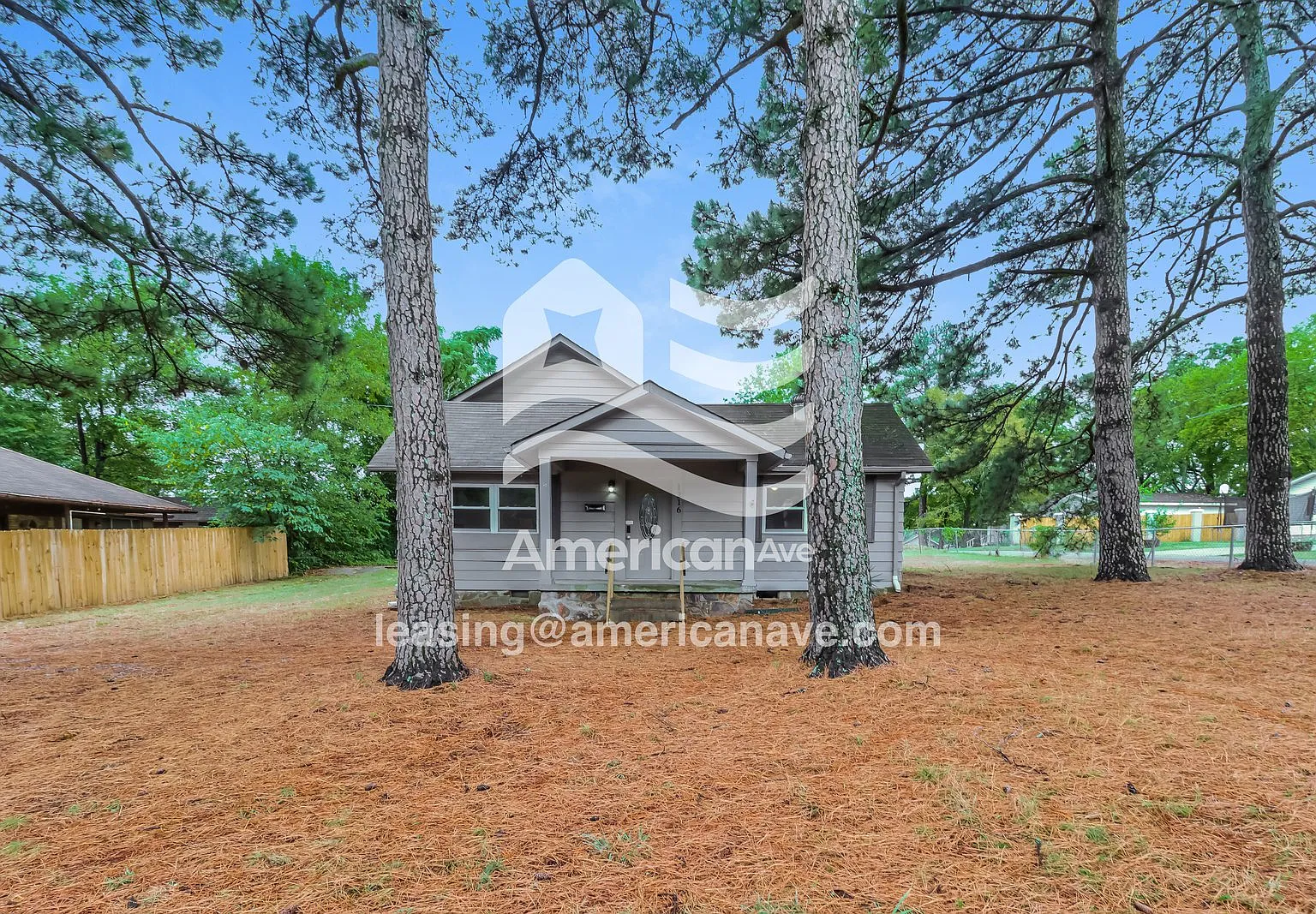 3 bed, 1.5 bath, 1353 sqft, $1,097 — Photo 1