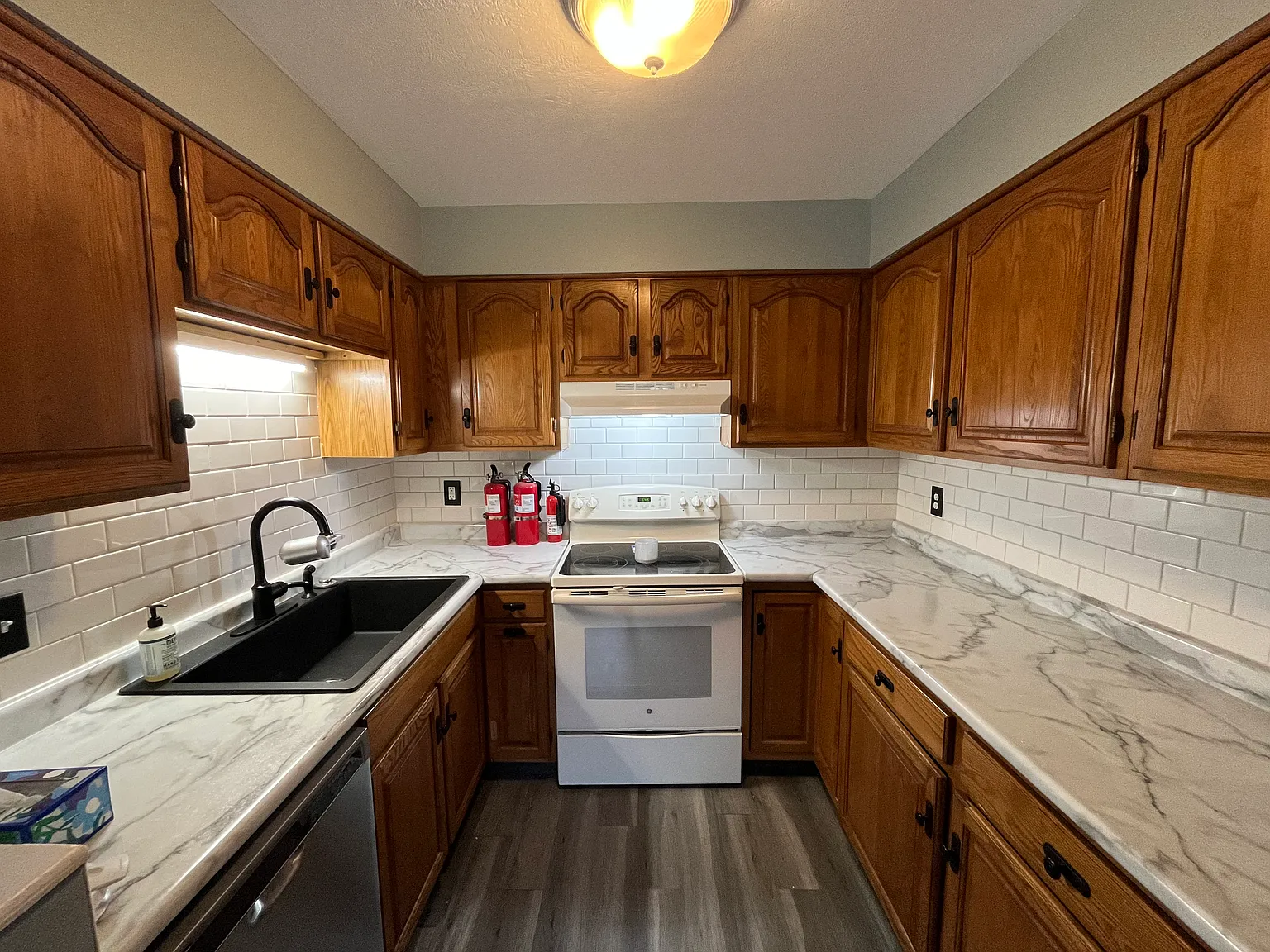 3 bed, 1240 sqft, $1,800 — Photo 2