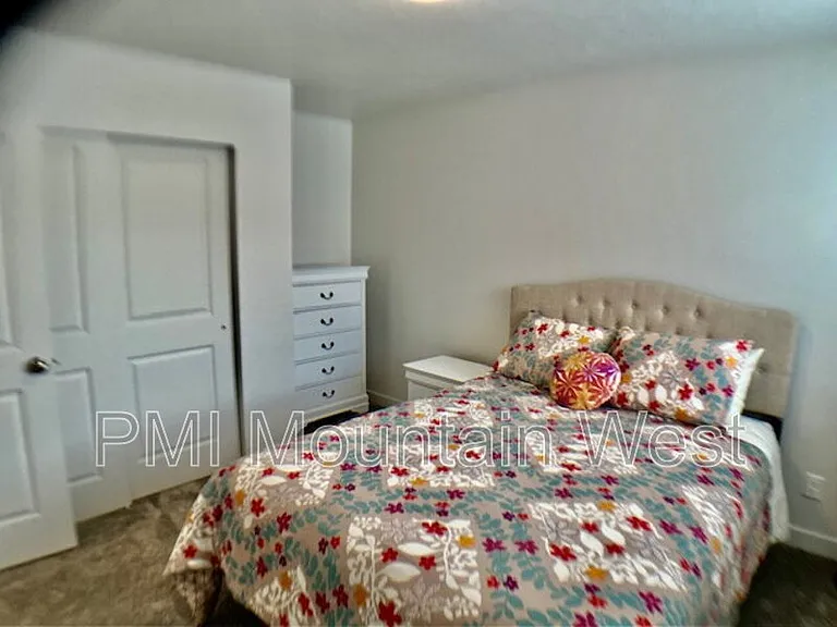 707 S Miller Ave — Photo 43
