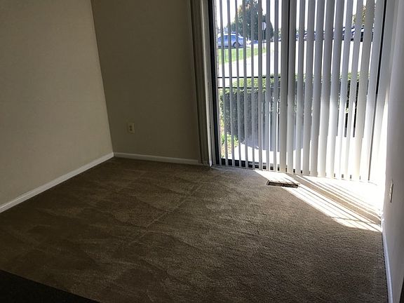 Dining Room with patio