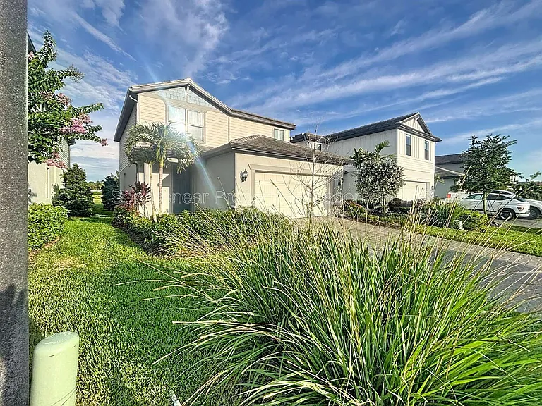 6211 Baywood Ct — Photo 8
