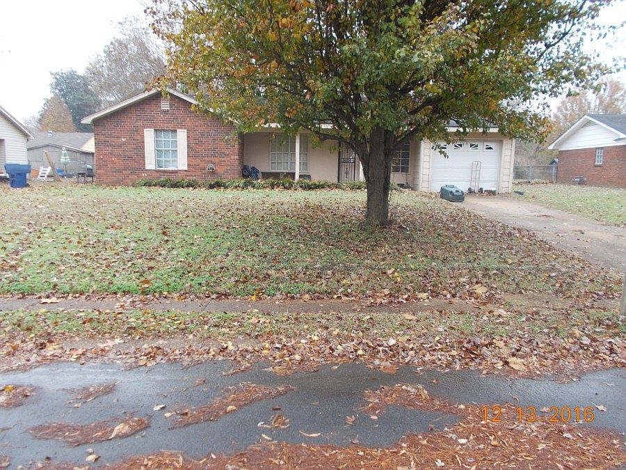 1st image of 5697 Iroquois Dr