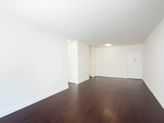 3rd image of 212 E 47th St APT 8J