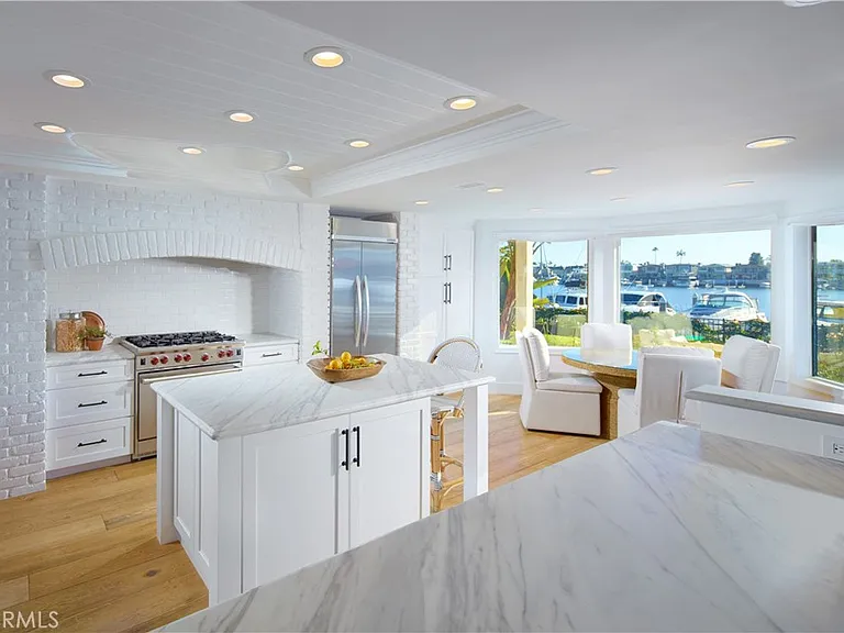 2572 Bayshore Dr — Photo 13
