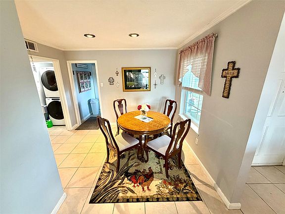 5th image of 7900 Westheimer Rd APT 103