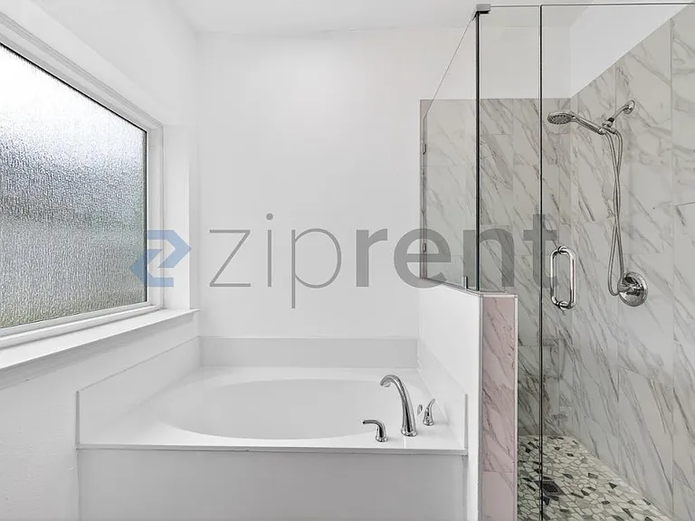 7011 Cottonwood Cir — Photo 21