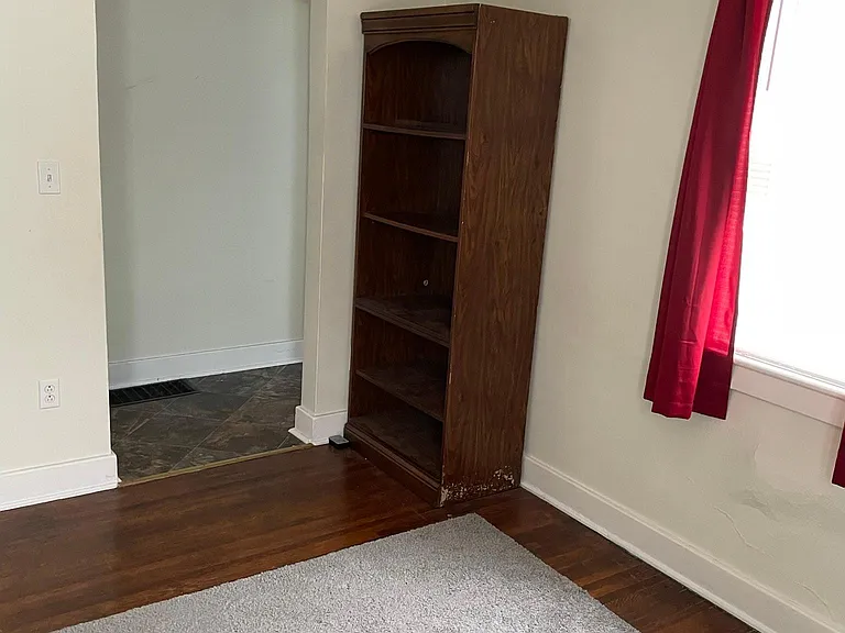 Hall Enter Living Room