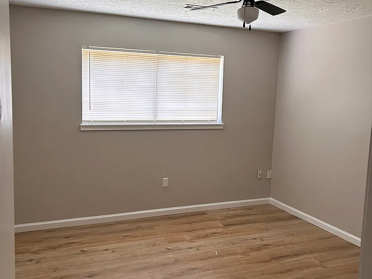 715 N Hyannis Port St — Photo 3
