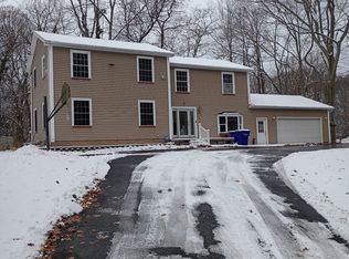 400 Estall Rd, Rochester, NY 14616