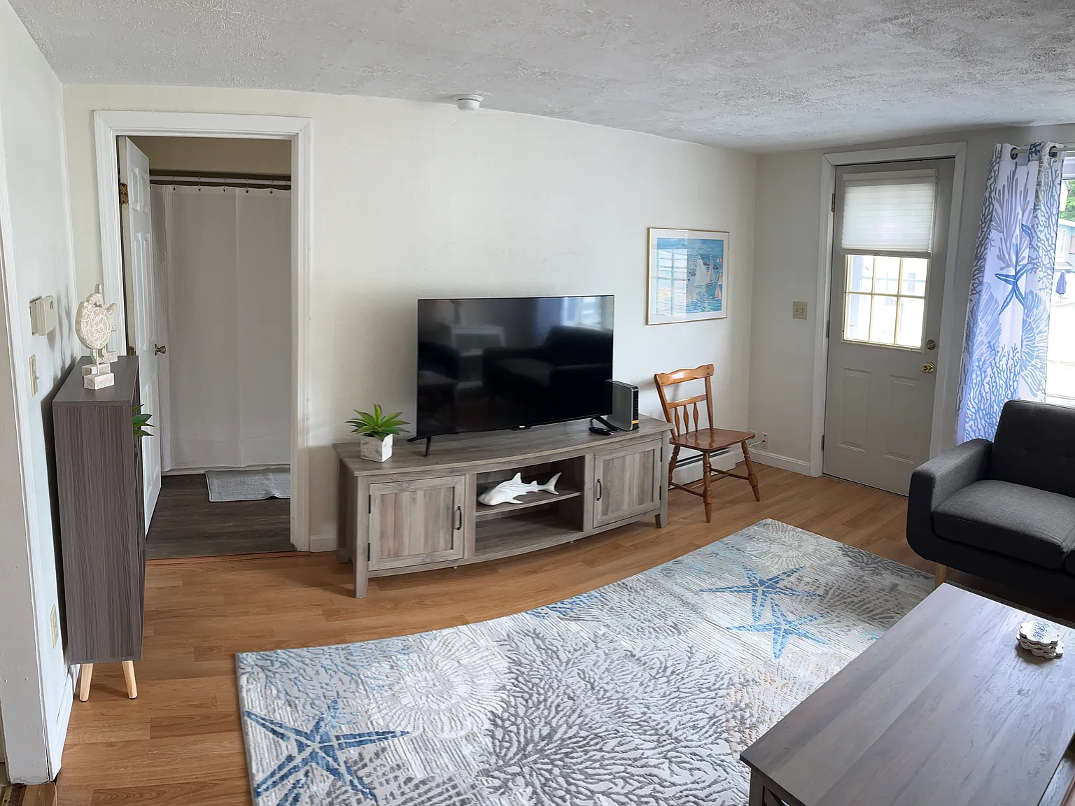 7 Carll Avenue — Photo 2