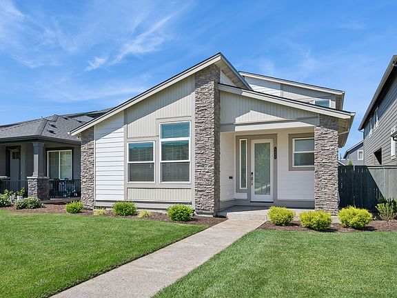 2nd image of 4449 SE 65th Ave