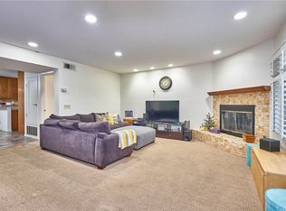 906 Swiss Trl, Duarte, CA 91010