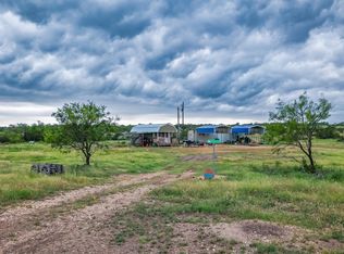 180 Milkweed Ct, Ozona, TX 76943