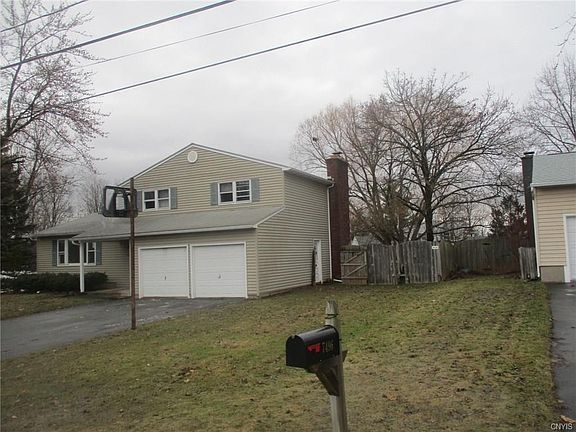 3rd image of 7500 Moonvalley Dr