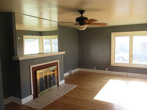 4th image of 236 E Lincoln Ave