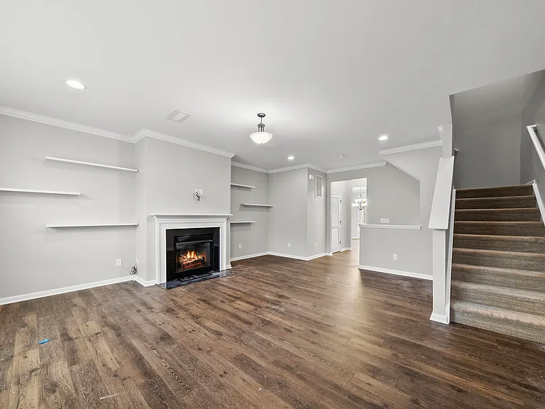 313 Great Northern Sta — Photo 14