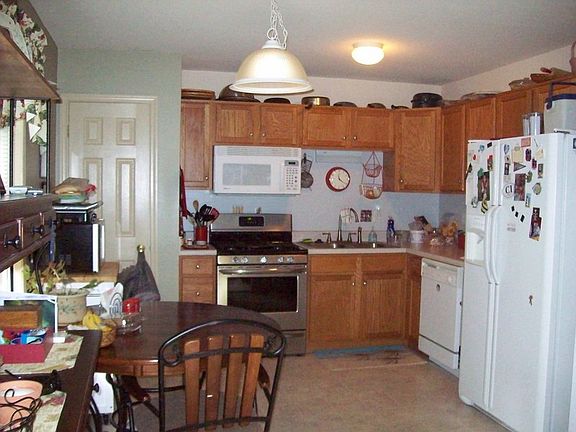 3rd image of 5919 Willowbranch Dr