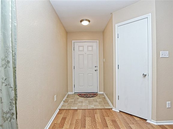 5th image of 318 Outfitter Dr