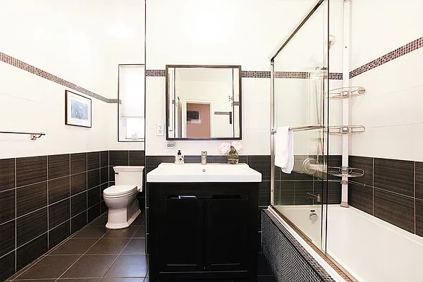 Sold by House-N-Key Realty | media 22