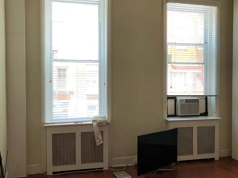 1126 Spruce St #1F — Photo 5