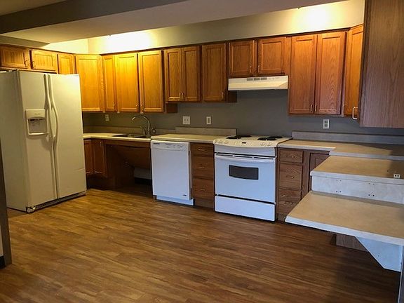4th image of 281 Apple Tree Ct APT 1