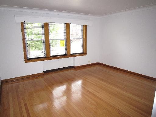 2nd image of 1637 S Elmwood Ave