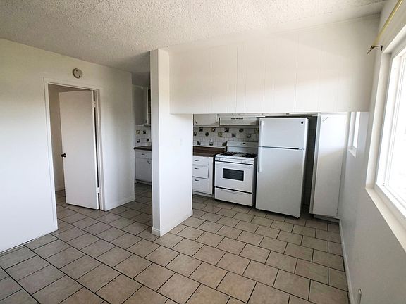 2nd image of 318 S Voluntario St APT 5