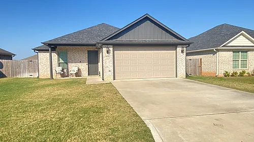 403 Myra Lynn Ln Photo 1