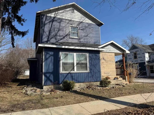 615 S Monticello St, Winamac, IN 46996
