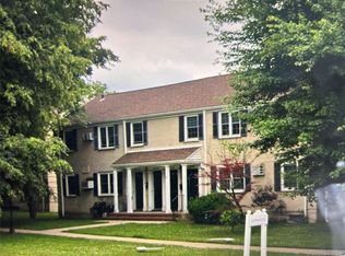 223-24 65 Ave #A, Bayside, NY 11364