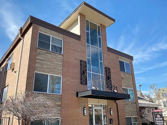 4th image of 1421 Steele St APT 202
