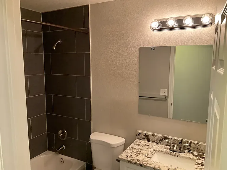 20489 E Bellewood Pl — Photo 9