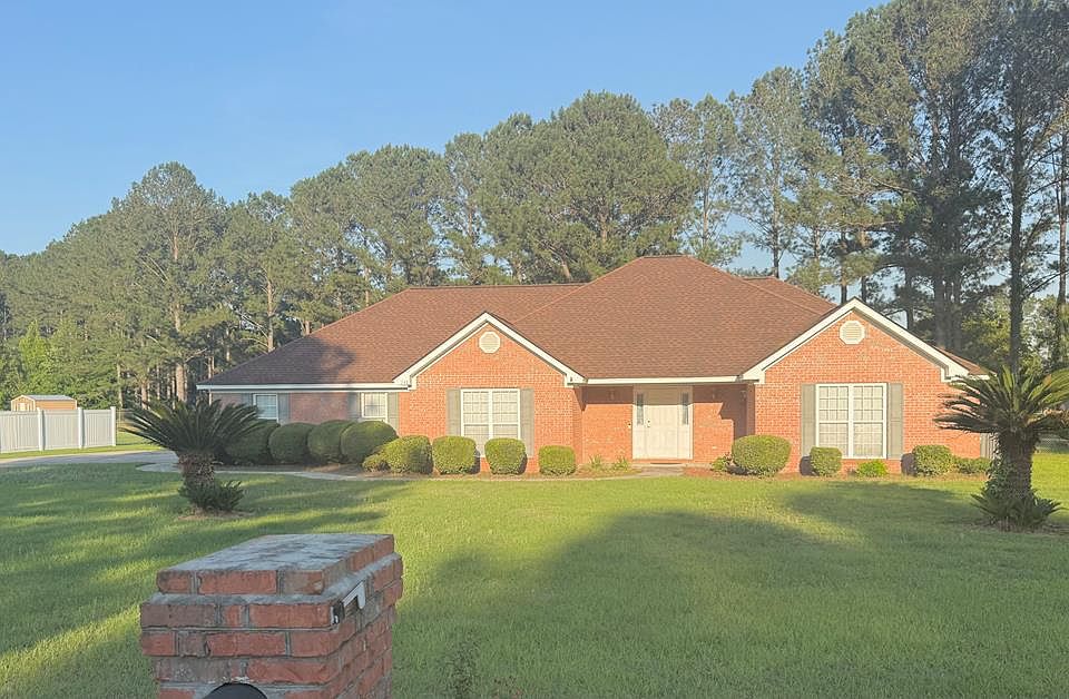 1st image of 147 Wood Dr