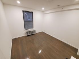 270 Newbury St