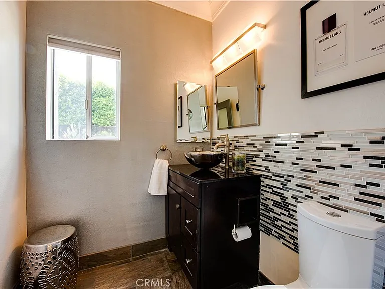 7330 De Soto Ave — Photo 36