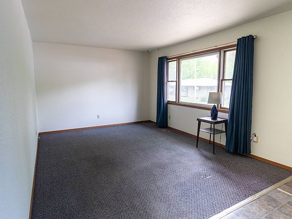 2nd image of 102 Maple St