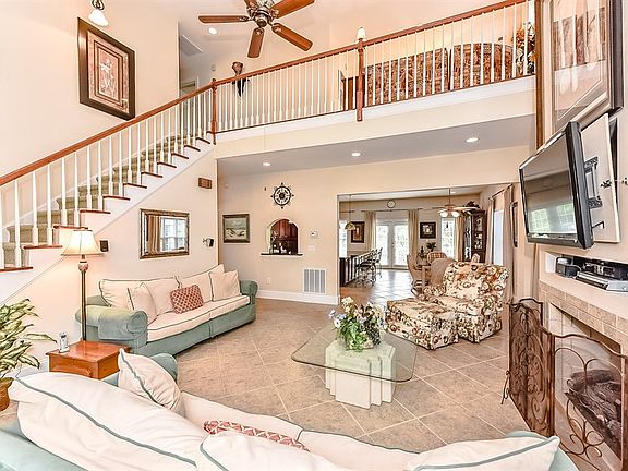 4th image of 5709 Chalyce Ln
