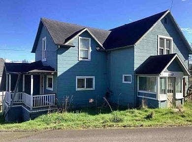 2nd image of 1008 Virginia St