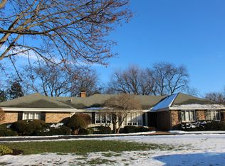 1331 Laurie Ln, Burr Ridge, IL 60527