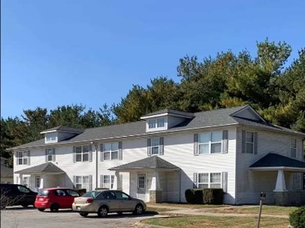 39 Pine Dr, Martinsville, IN