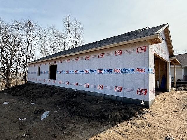 2nd image of 1041 Harvest Way