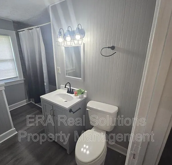 693 N Dawson Ave — Photo 12