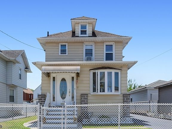 3rd image of 73 Bergen Ave