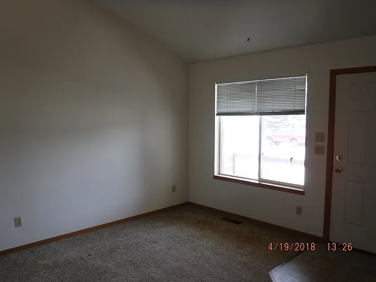 309 Powder River Ave — Photo 10