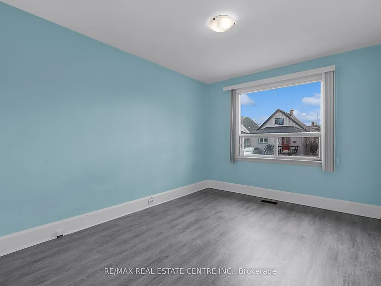 29 Harrison Ave — Photo 8