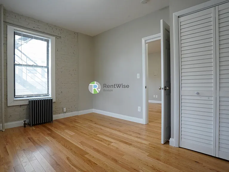 50 Park Vale Ave #24 — Photo 9