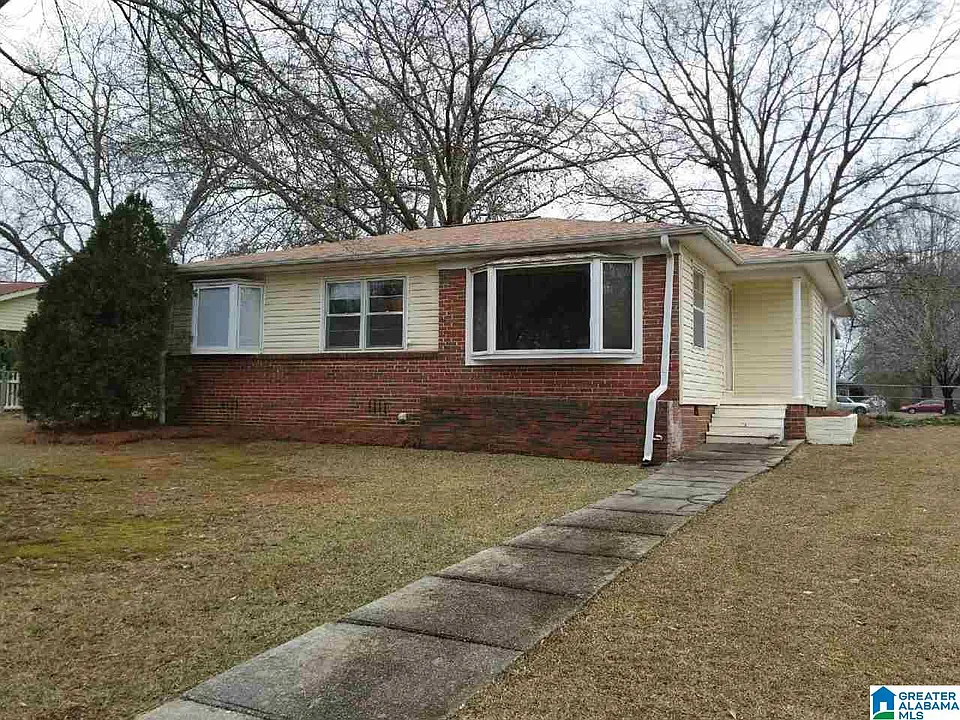 1218 Colonial Ave